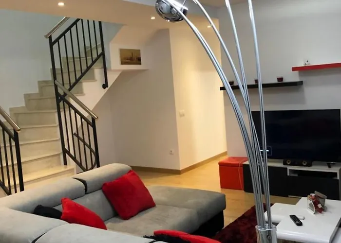 Grande Duplex Cerca Del Mar Apartment *